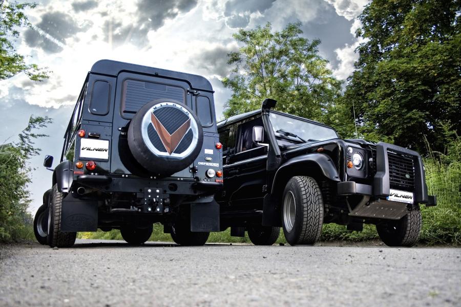  Land Rover Defender The Twins by Vilner 2011 года  (фото 6 из 51)
